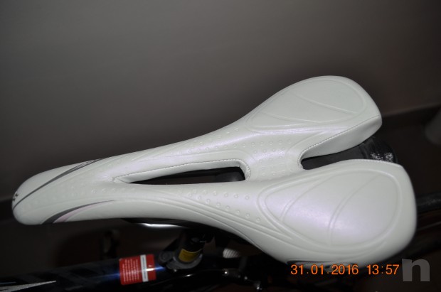 bicicletta carbonio Specialized donna foto-5599