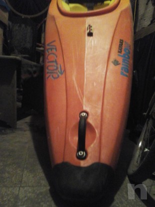 KAYAK RAINBOW VECTOR foto-3197