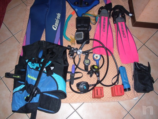 ATTREZZATURA SUB DONNA COMPLETA foto-6117