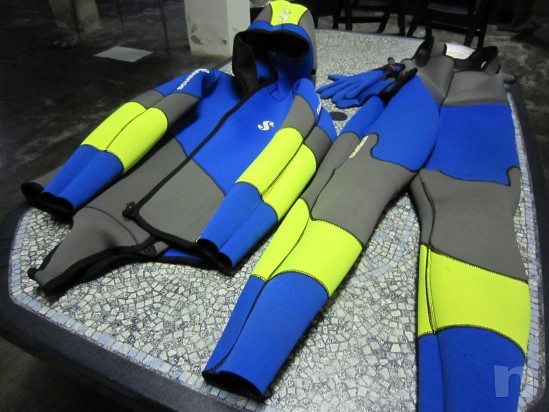 Muta, Jacket, pinne, maschera, calzari, corpetto, guanti ecc.ecc. foto-3577