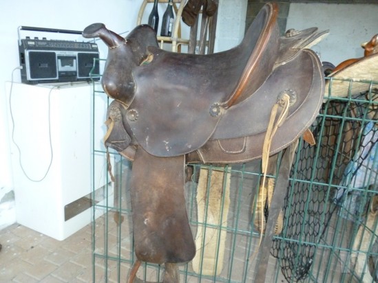 Sella per cavallo di tipo americana foto-381