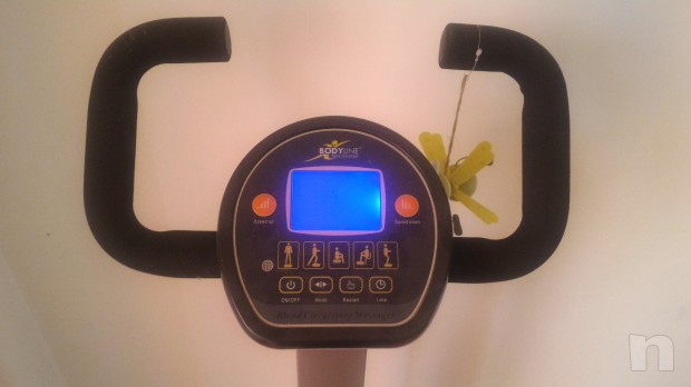 Pedana vibrante + panca foto-7043