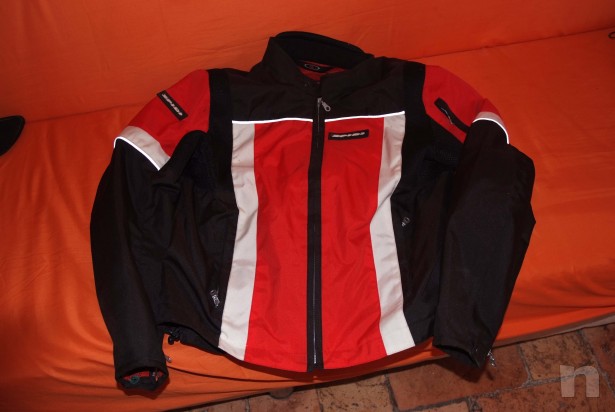 Giacca e protezione schiena foto-470