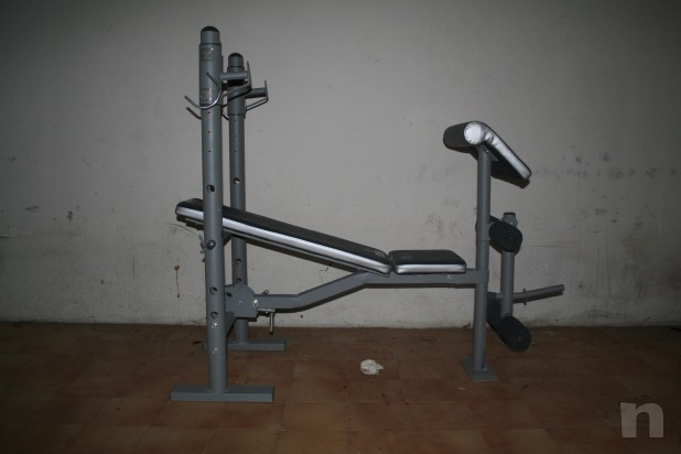 PANCA MULTIFUNZIONI CON ATTREZZI foto-8554