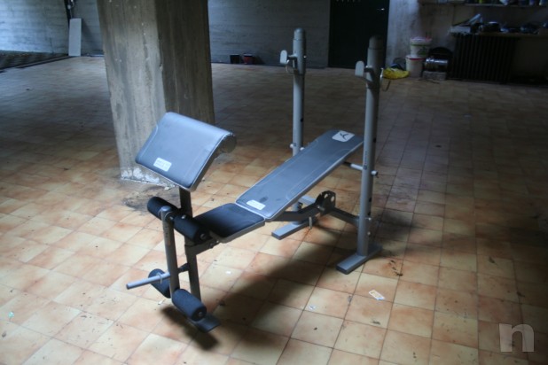 PANCA MULTIFUNZIONI CON ATTREZZI foto-4796