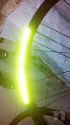 Nastro rifrangente ruota bici foto-5008
