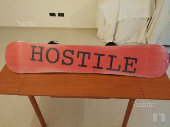 Tavola da snowboard uomo 162cm. + attacchi Hostile foto-9964