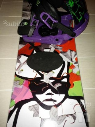 Tavola da snowboard uomo 162cm. + attacchi Hostile foto-9963