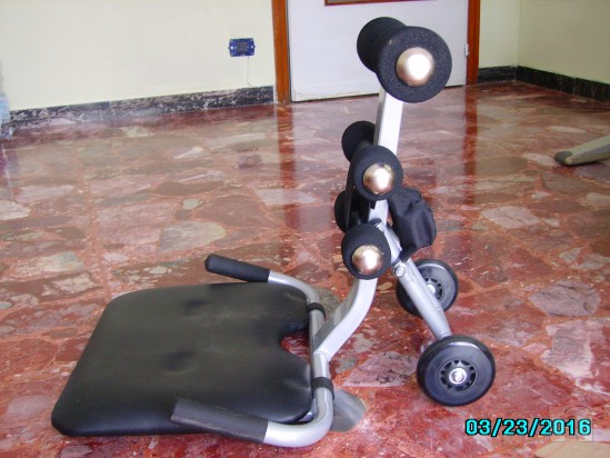 ATTREZZO TONIFICA ADDOMINALI foto-9994