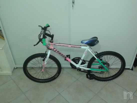 MTB del 20 come nuova con 18 velocità adatta a bambini dai 7 anni in su' foto-10557