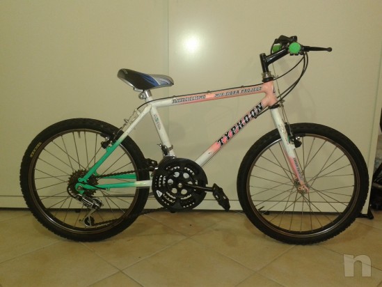 MTB del 20 come nuova con 18 velocità adatta a bambini dai 7 anni in su' foto-10558