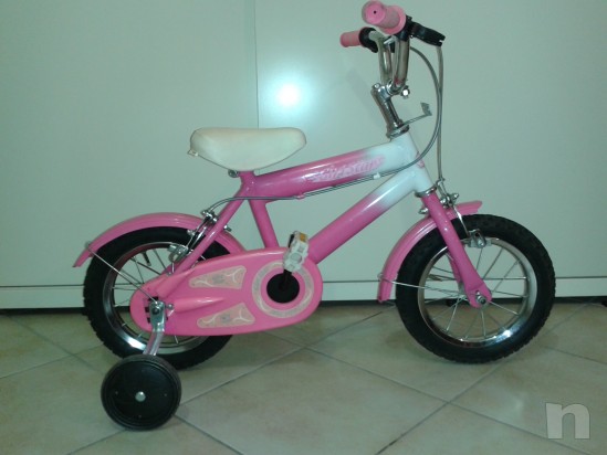 Bicicletta del 12  adatta a bimbe  dai 2/3 anni in su' foto-5999