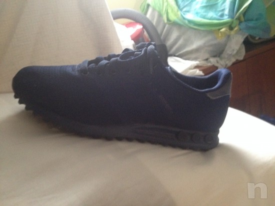 Scarpa adidas blu numero 40 foto-6012