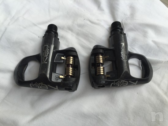 Scarpe per bici corsa e pedali foto-10873