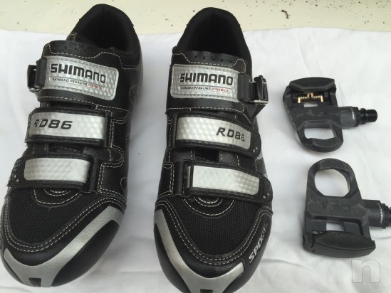 Scarpe per bici corsa e pedali foto-10870