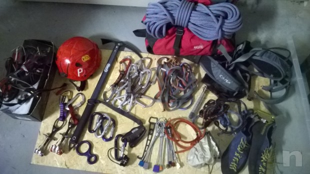 attrezzatura alpinismo arrampicata  foto-6120