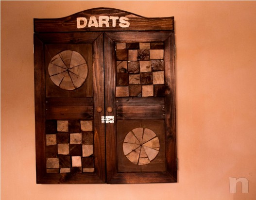 FRECCETTE - Armadietto a muro con bersaglio foto-10936