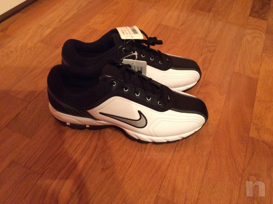 Vendo scarpe da golf NUOVE marca Nike, numero 42,5 foto-11034