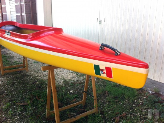 CANOA IN VETRORESINA MOLDRESIN - mod. ALOA foto-11193