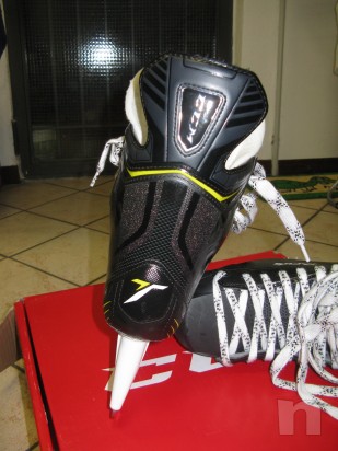 Pattini Hockey CCM modello Tacks 4052 size 7.5D foto-12095
