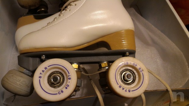 pattini a rotelle artistico