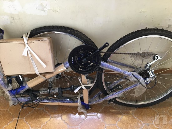 Vendo bicicletta ancora imballata foto-6908