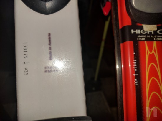 Sci 139cm,sci 120cm , 4 bacchette , 2 caschi foto-12920