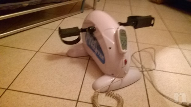 Ciclet elettronica. foto-721