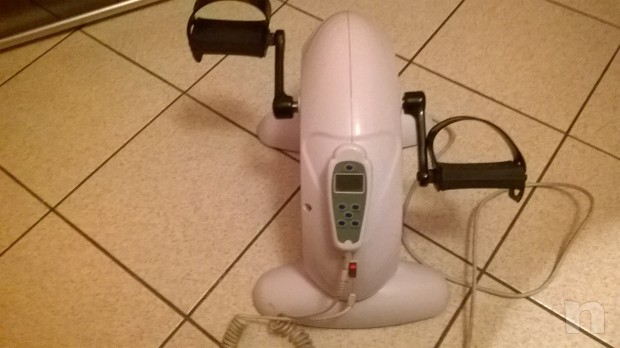 Ciclet elettronica. foto-892