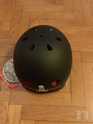 Casco triple8 tg M foto-13551