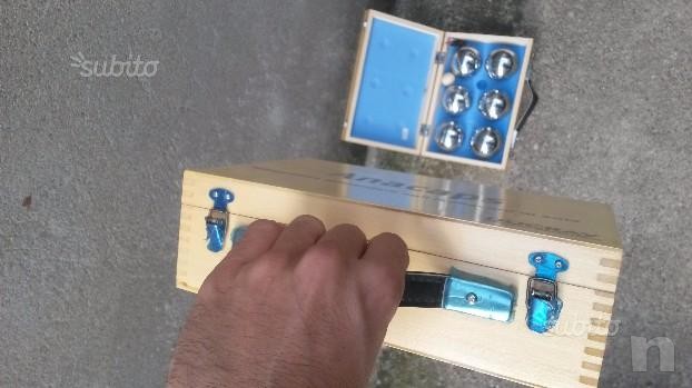  12 Bocce nuove in cassetta di legno foto-13647