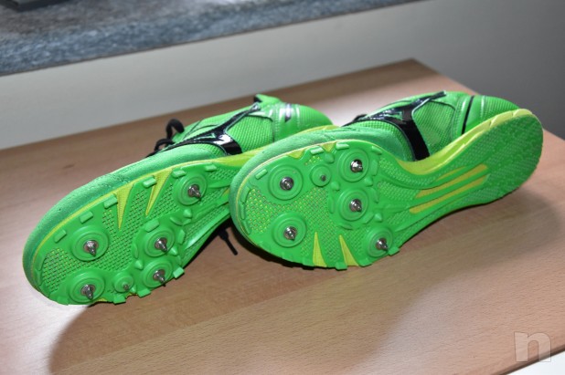 Scarpe chiodate foto-14648