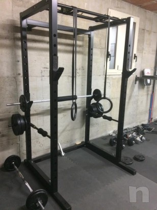 power rack + BILANCIERE BODY-BUILDING 1.75M + 4 dischi in gomma di 10 chili ciascuno foto-8374