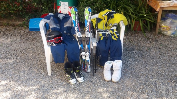vendesi tutto in blocco tutta latrezzatura sci foto-15599