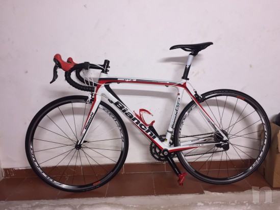 Vendo Bianchi modello "sempre " in carbonio taglia "M" Shimano ultegra velocità 10 peso 8kg foto-8610