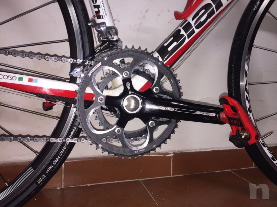 Vendo Bianchi modello "sempre " in carbonio taglia "M" Shimano ultegra velocità 10 peso 8kg foto-15639