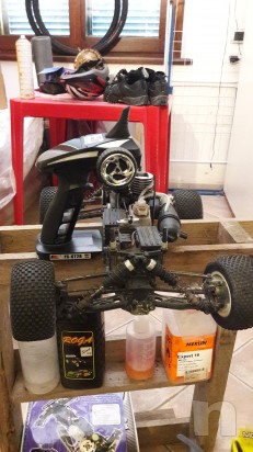 Auto a scoppio 4x4 radiocomandata foto-8645