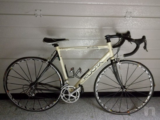 Bici da corsa ben tenuta foto-8860