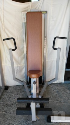 Vendo chest press Technogym foto-9295