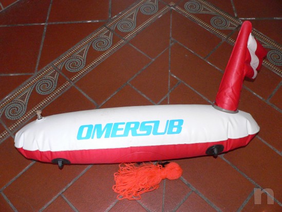 Boa di segnalazione sub.  foto-17065