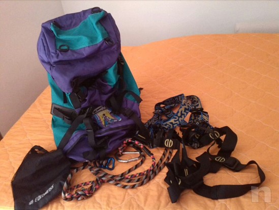 zaino montagna e imbragatura foto-936