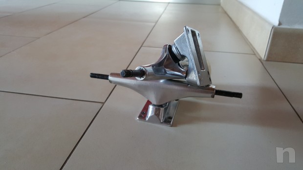 Coppia truck longboard  skateboard  foto-17538
