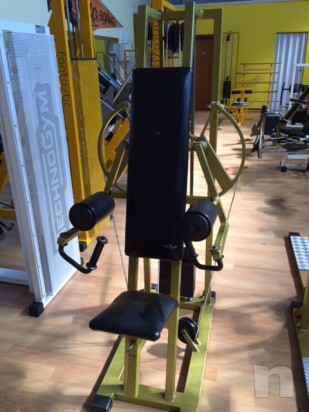 Deltoidi machine foto-961