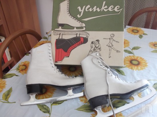 PATTINI PER GHIACCIO foto-9714