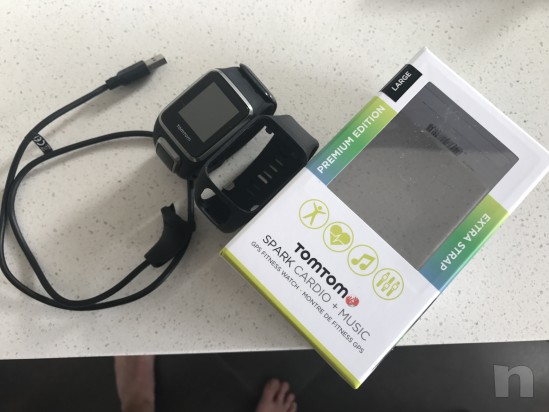 Orologio gps tomtom spark 3 cardio e music praticamente nuovo! foto-17722