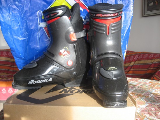 SCARPONI DA SCI   foto-9833