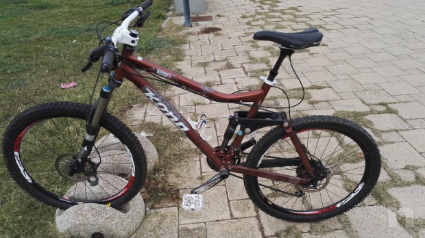 Kona Dawg Deluxe foto-9845