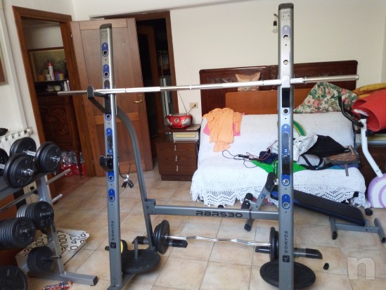 Vendesi struttura per bilanciere marca DOMYOS foto-9889