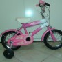 Bicicletta del 12  adatta a bimbe  dai 2/3 anni in su'